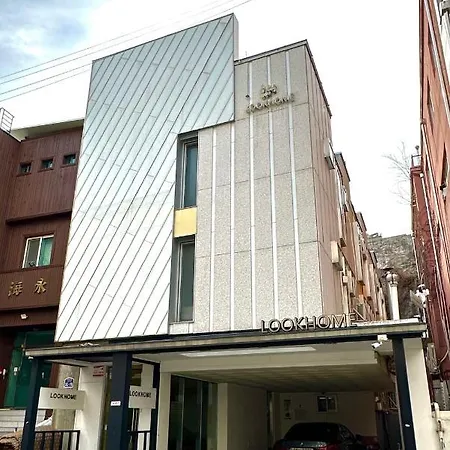 Lookhome Guesthouse Myeongdong